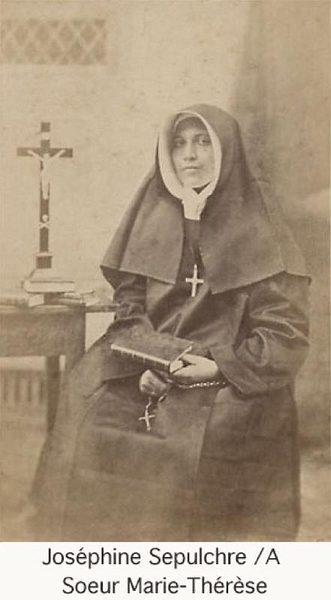 JosephineSepulchre.jpg - Marie, "Joséphine Sepulchre, fille de Jean-François Sepulchre et Marie, Albertine Paquet. Religieuse des Sœurs de Charité sous le nom de Soeur Marie-Thérèse. Photo vers 1860.