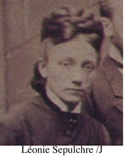 LeonieSepulchre1.jpg - Léonie Sepulchre, fille de Joseph Sepulchre et Célestine Joassin. Extraite de la photo première génération.